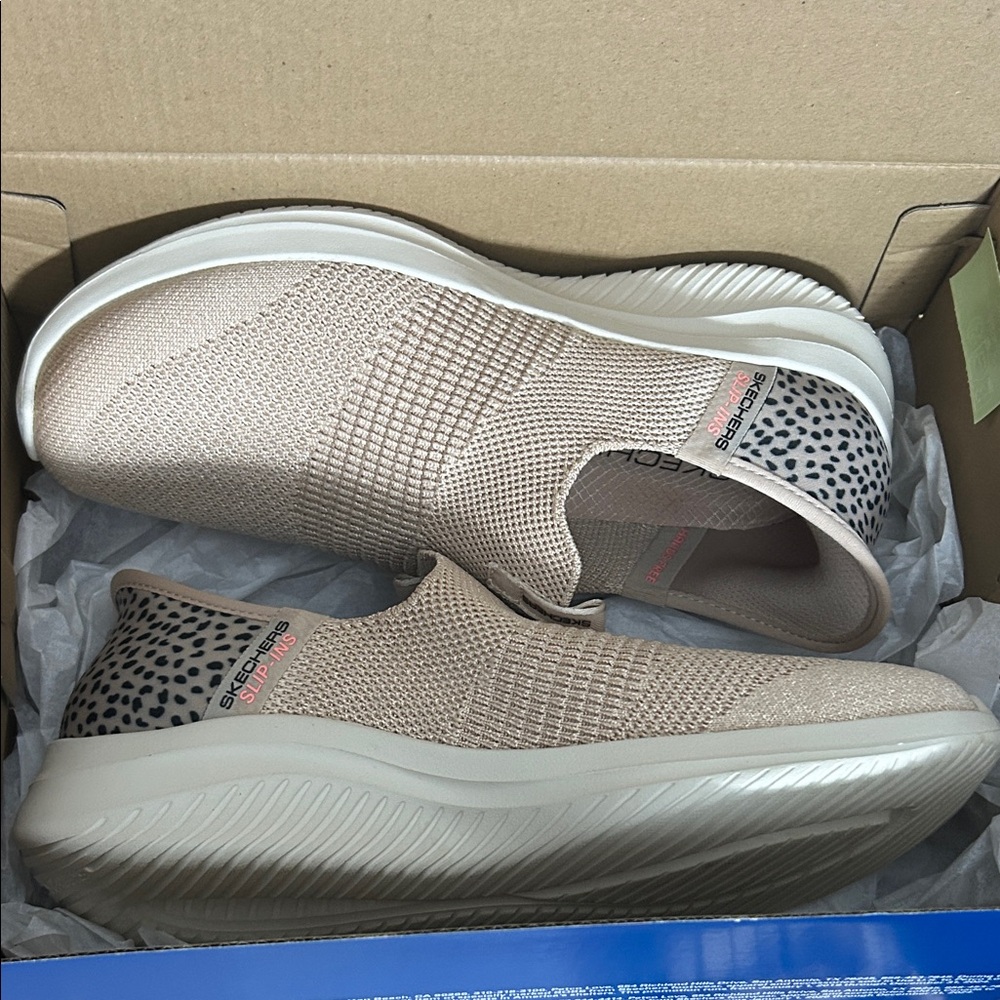 Skechers Women's Light Pink Slip-In Sneakers